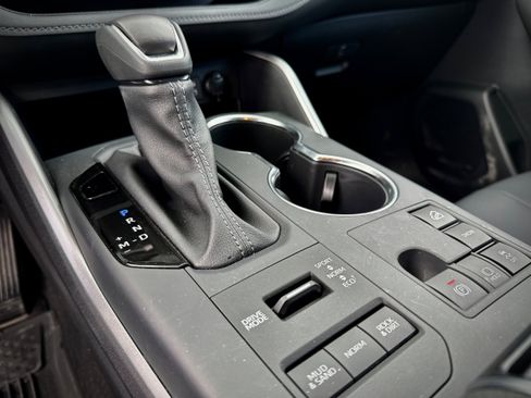 Certified 2026 Toyota Highlander XLE AWD/4WD image 20