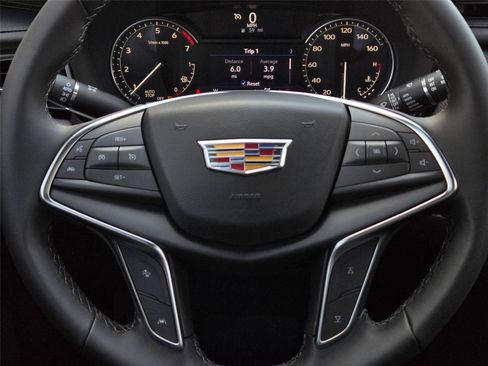 New 2026 Cadillac XT5 Luxury w/ LPO, Floor Liner Package AWD/4WD image 16