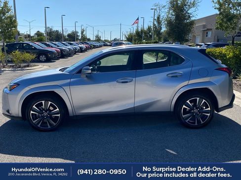 Used 2023 Lexus UX 250h FWD w/ Accessory Package (Z2) image 29