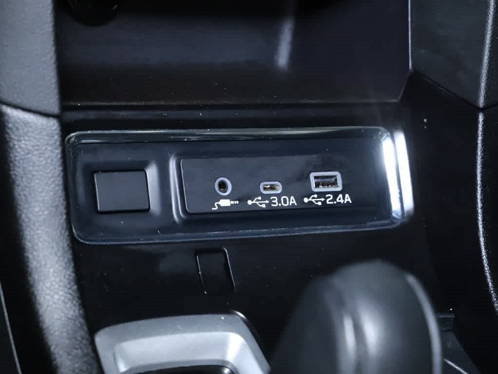 Used 2023 Subaru Ascent Limited AWD/4WD image 26