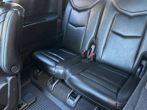 Certified 2024 Cadillac XT6 Premium Luxury image 19