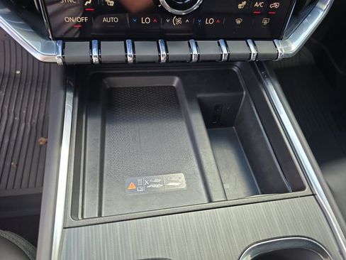New 2026 GMC Acadia Elevation w/ Black Edition FWD image 23