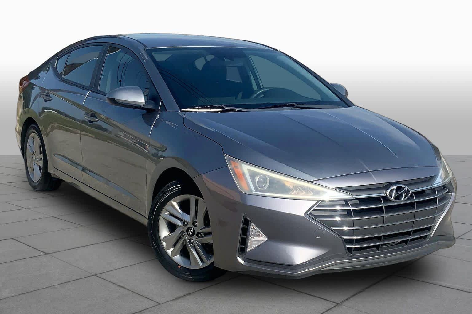 Used 2019 Hyundai Elantra SEL w/ Cargo Package FWD image 3