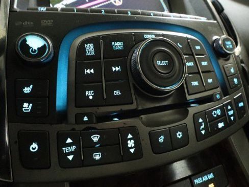 Used 2012 Buick LaCrosse Touring image 17