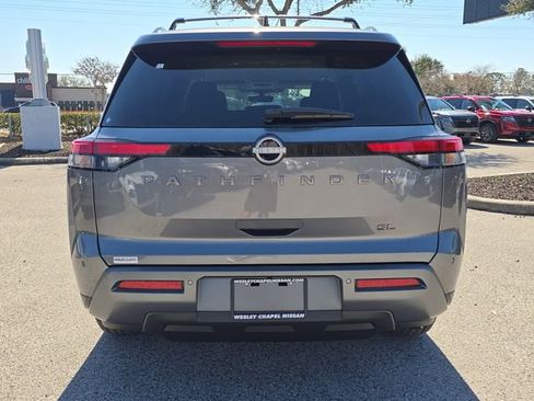 New 2026 Nissan Pathfinder SL image 7