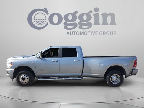 Used 2021 RAM 3500 Big Horn w/ Level B Equipment Group AWD/4WD image 2