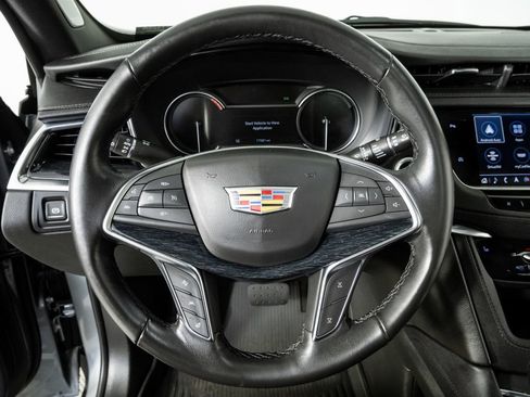 Used 2023 Cadillac XT5 Premium Luxury image 9