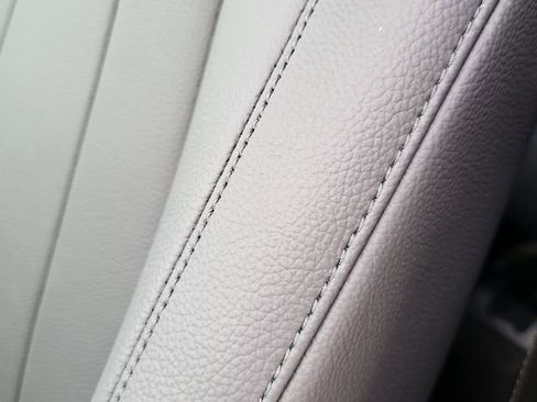 Certified 2025 Mercedes-Benz GLB 250 4MATIC image 14