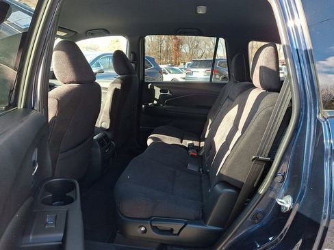 Used 2022 Honda Pilot Sport image 10