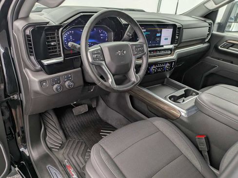 Used 2025 Chevrolet Silverado 3500 LT w/ Trail Boss Package AWD/4WD image 2