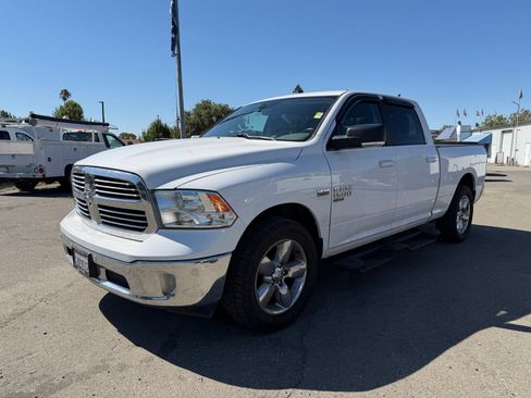 Used 2019 RAM 1500 Big Horn AWD/4WD image 1