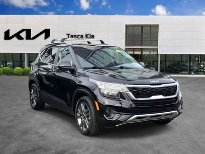 Used 2023 Kia Seltos S w/ Navigation Package