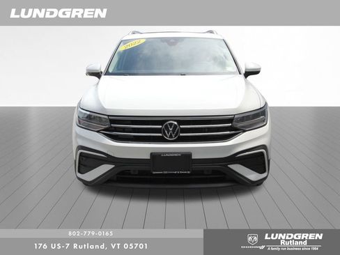 Used 2022 Volkswagen Tiguan SE image 36