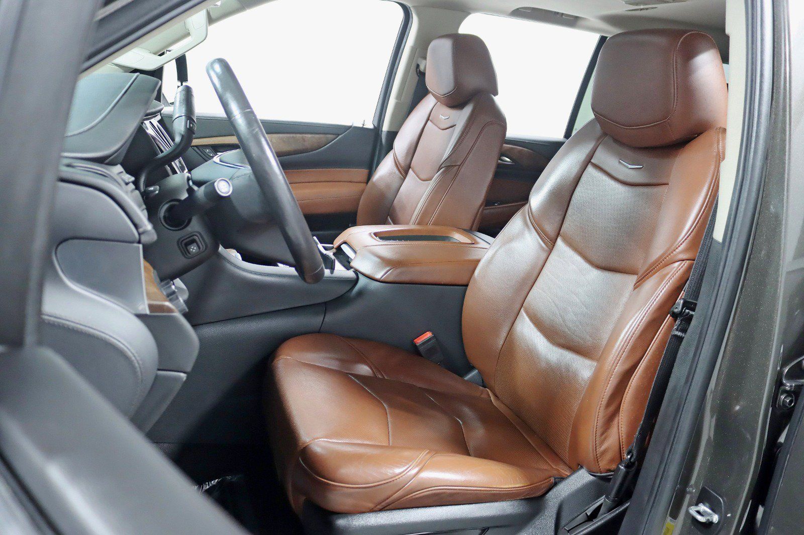 Used 2020 Cadillac Escalade Luxury AWD/4WD image 27