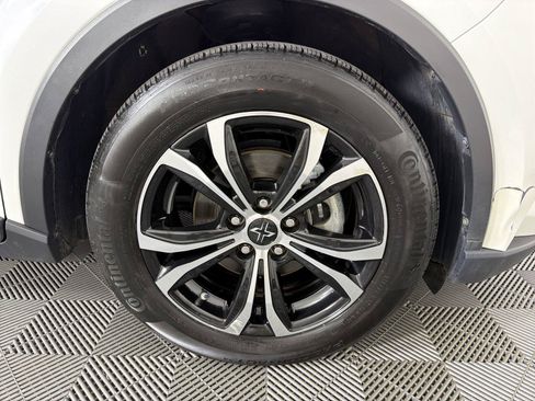 Used 2021 Toyota C-HR LE FWD image 8