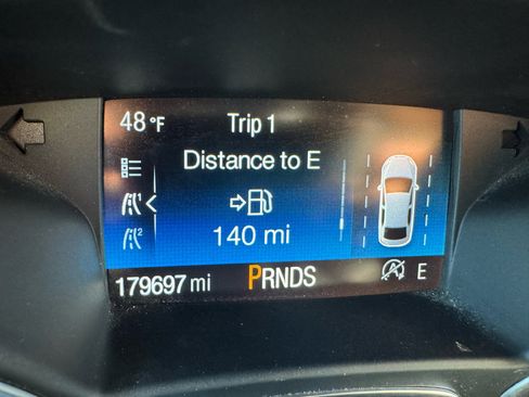 Used 2019 Ford Escape SE w/ Ford Safe & Smart Package image 21