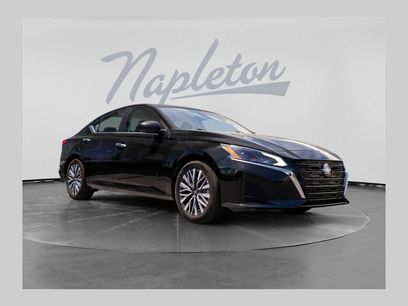 Used 2025 Nissan Altima 2.5 SV
