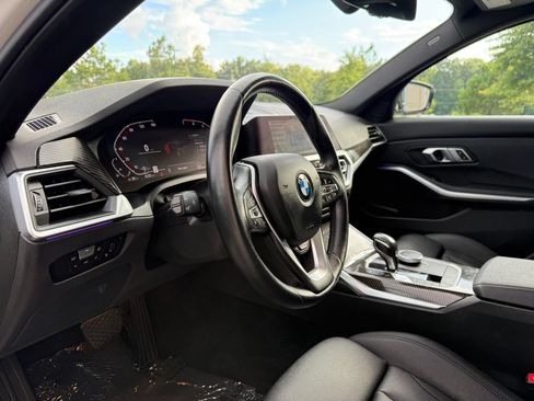 Used 2021 BMW 330i xDrive Sedan w/ Premium Package AWD/4WD image 22