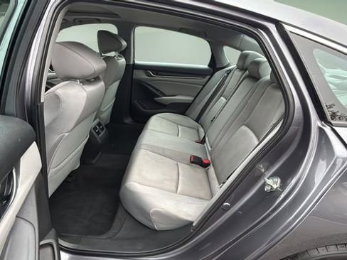 Used 2020 Honda Accord EX image 20