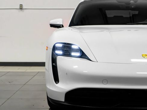 Used 2023 Porsche Taycan RWD image 43