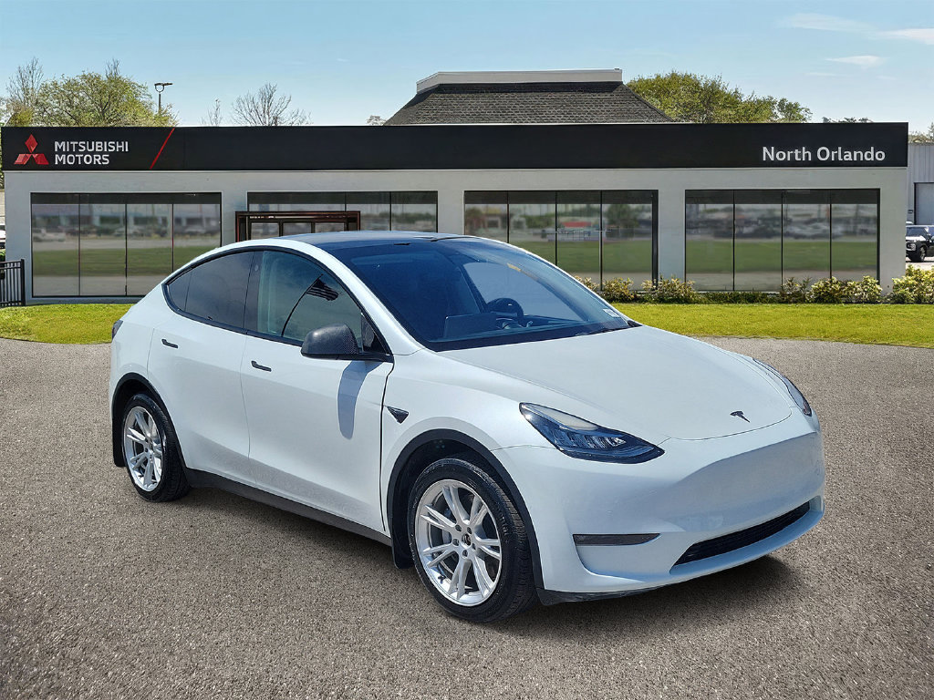 Used 2022 Tesla Model Y Long Range AWD/4WD image 5