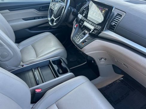 Used 2018 Honda Odyssey Touring image 18