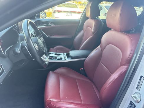 Used 2022 Kia Stinger GT1 w/ Red Interior Color Package image 10