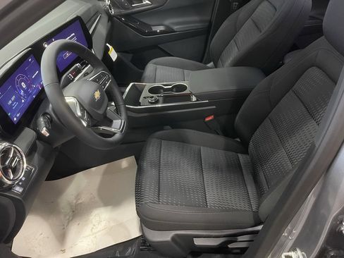 New 2026 Chevrolet Equinox LT image 11