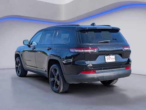Used 2025 Jeep Grand Cherokee L Altitude AWD/4WD image 7