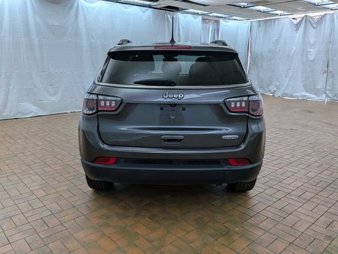 Used 2022 Jeep Compass Latitude w/ Convenience Group FWD image 7