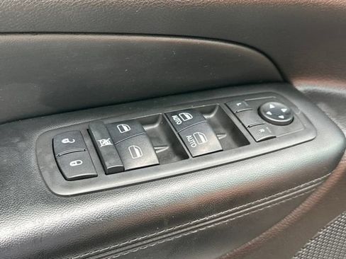 Used 2018 Jeep Grand Cherokee Limited AWD/4WD image 12