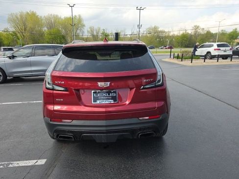 Used 2019 Cadillac XT4 Sport w/ Cold Weather Package AWD/4WD image 9