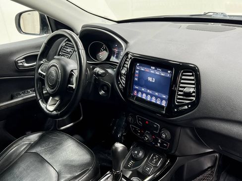 Used 2019 Jeep Compass Limited w/ Safety & Security Group AWD/4WD image 19