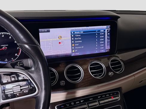 Used 2019 Mercedes-Benz E 300 w/ Premium 1 Package image 18