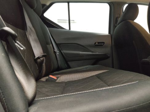 Used 2020 Nissan Kicks S FWD image 19
