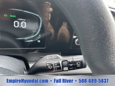 Used 2024 Kia Sportage LX AWD/4WD image 33