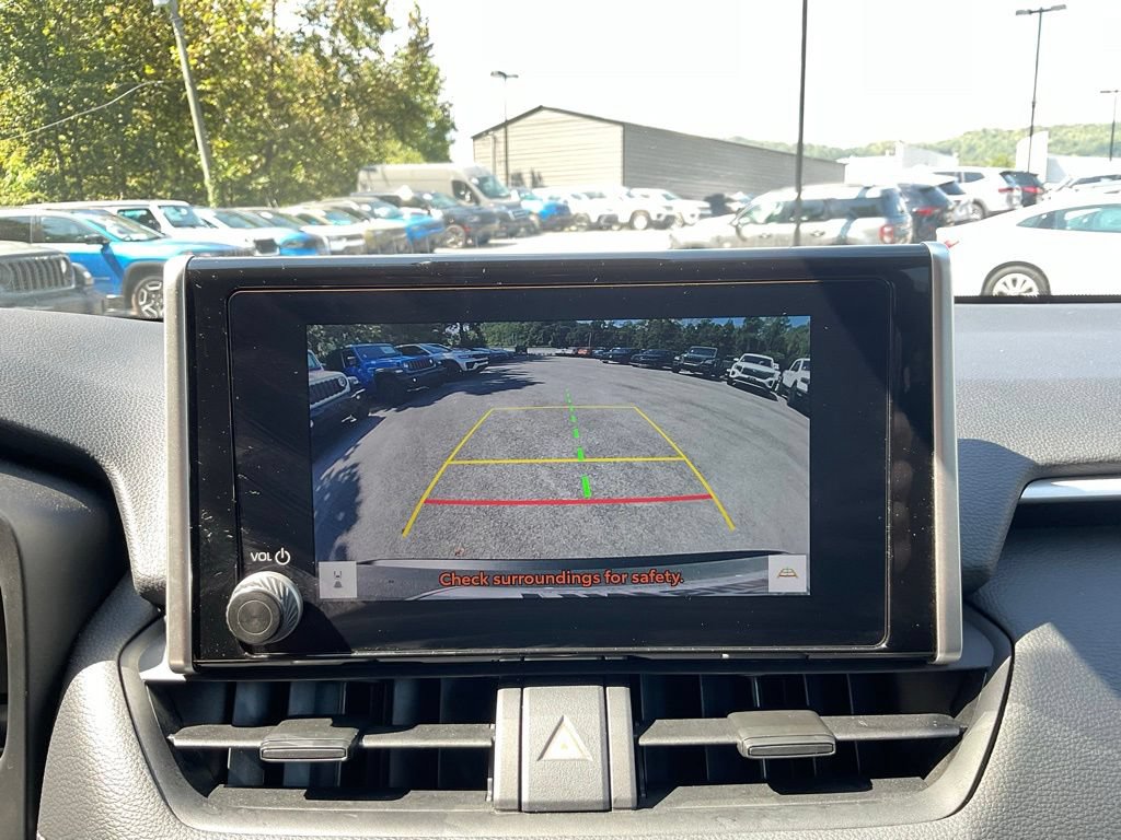 Used 2025 Toyota RAV4 LE FWD image 18