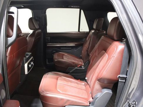Used 2022 Ford Expedition Max Limited image 25