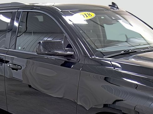 Used 2018 Chevrolet Tahoe LT image 15