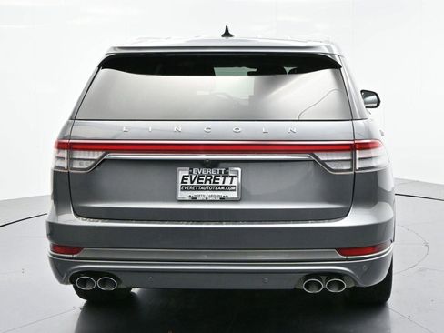 Used 2022 Lincoln Aviator Reserve w/ Equipment Group 201A image 6