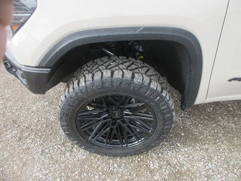 New 2026 GMC Sierra 1500 AT4X image 13