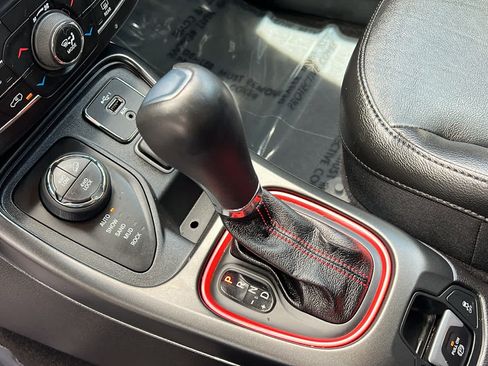 Used 2020 Jeep Compass Trailhawk AWD/4WD image 13