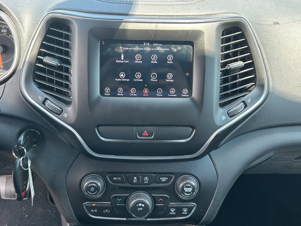 Used 2019 Jeep Cherokee Latitude w/ Popular Appearance Group AWD/4WD image 13