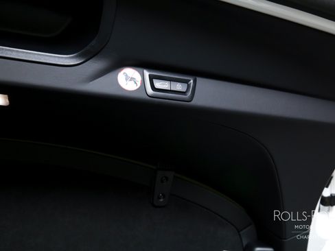 Certified 2020 Rolls-Royce Cullinan AWD/4WD image 28