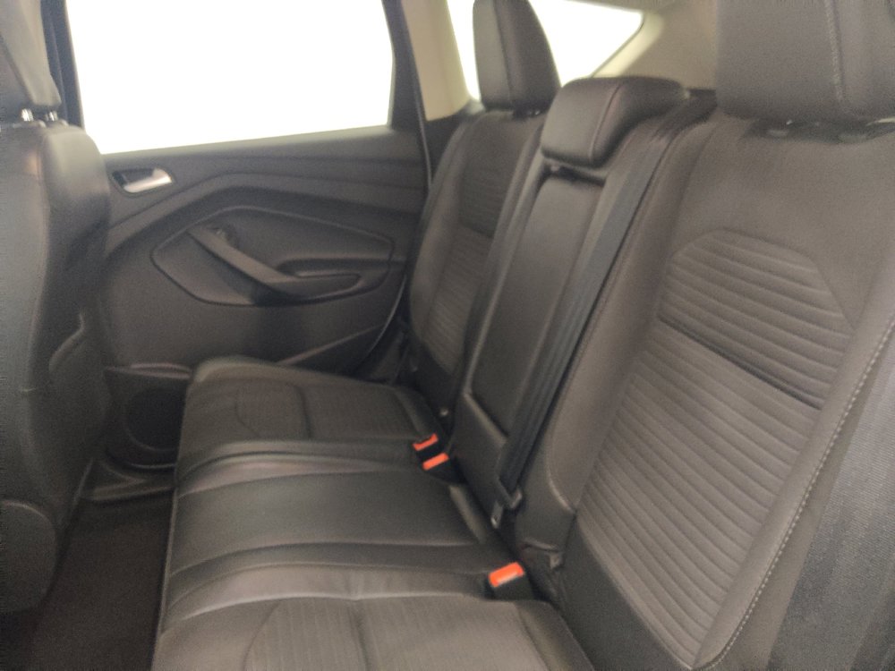 Used 2019 Ford Escape SE FWD image 18