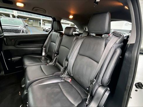 Used 2023 Honda Odyssey Touring image 15