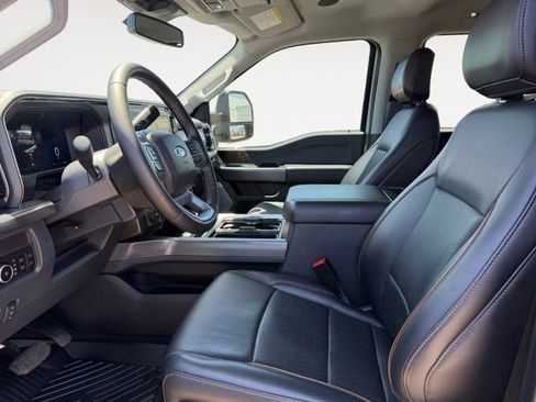 Used 2025 Ford F250 Lariat w/ Lariat Ultimate Package AWD/4WD image 9