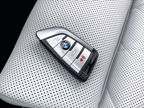 Used 2023 BMW X5 xDrive40i w/ Premium Package image 15