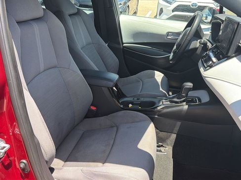 Used 2025 Toyota Corolla SE FWD image 15