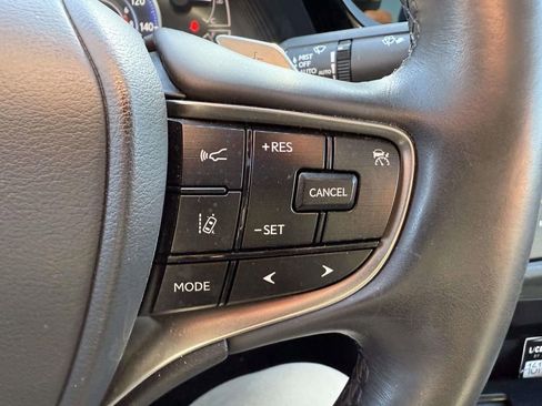 Used 2023 Lexus ES 350 Premium image 21